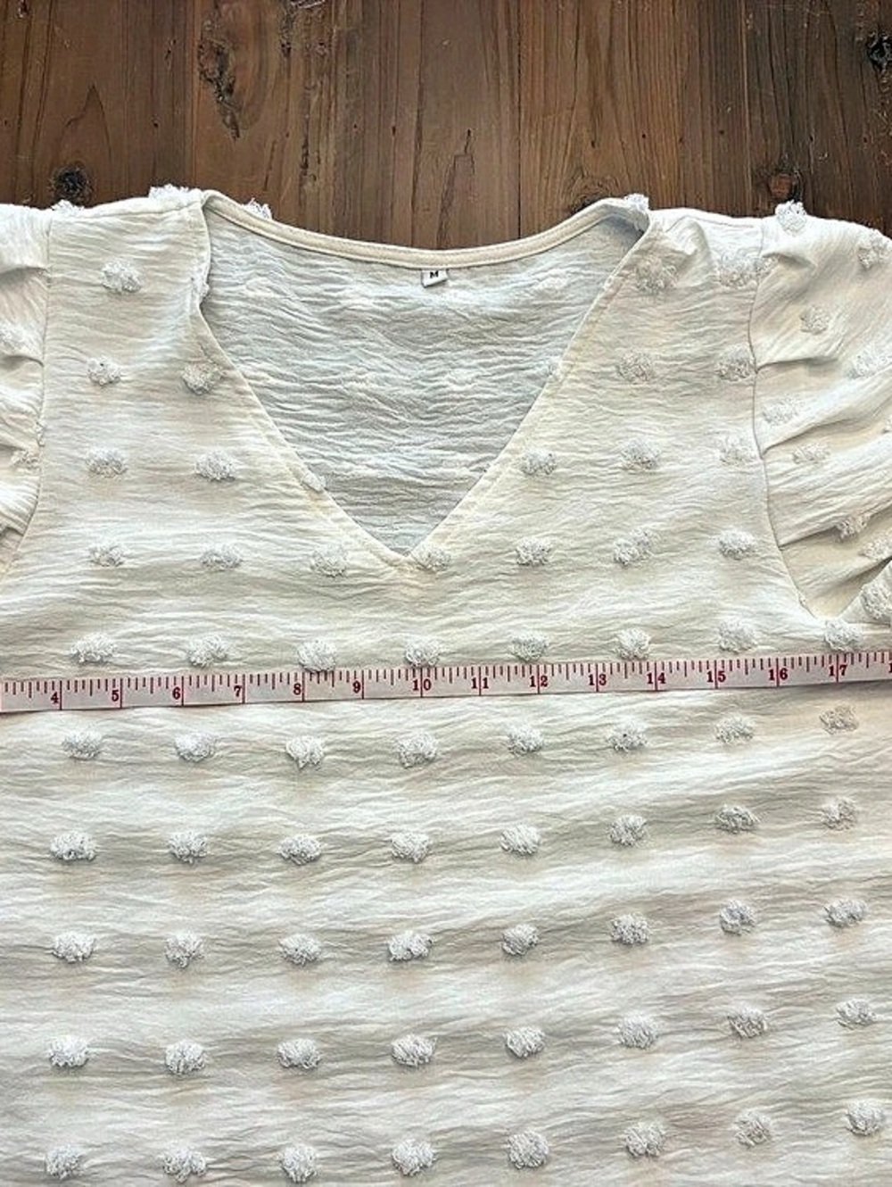 White Swiss Dot V-Neck Puff Short Sleeve Textured Top Size M EUC - Picture 5 of 6